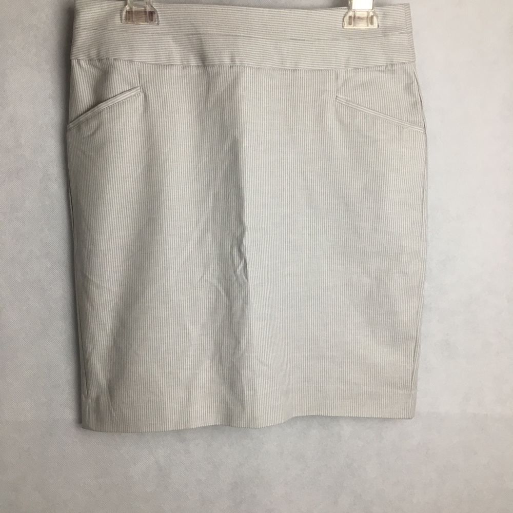 NWT Banana Republic stripe pencil Skirt. Size 2